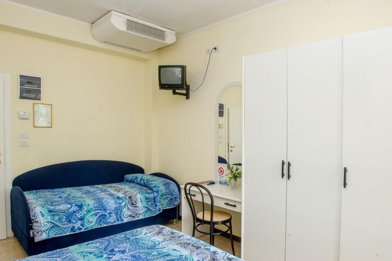 Hotel Jupiter Cattolica Exterior photo